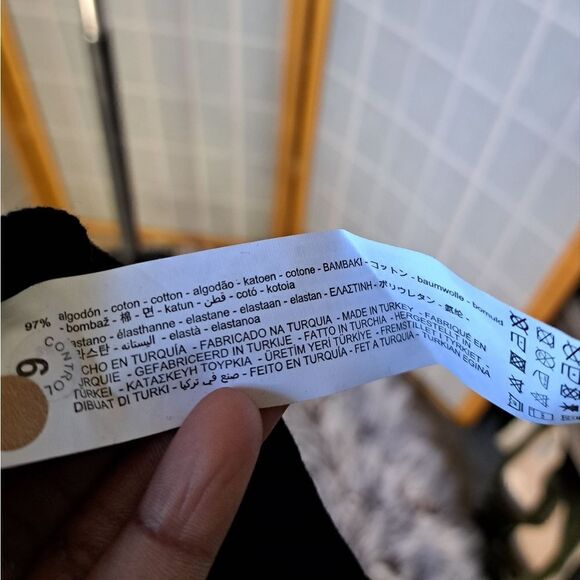 Zara   - Picture 3 of 6